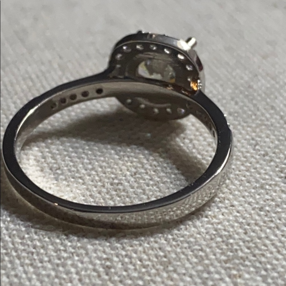 CZ solitaire ring - Picture 5 of 8